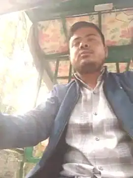 Snapshot of CatchingBouquet chatting on February 1, 2026, 9:18 am CatchingBouquet online show from February 1, 2026, 9:18 am