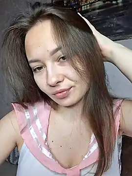 Olivia OliV online show from October 27, 2025, 12:44 am
