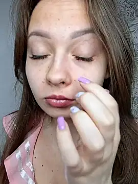 Olivia OliV online show from May 26, 2026, 1:04 am