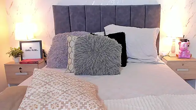 Zaraslim  online show from September 18, 2025, 2:14 am