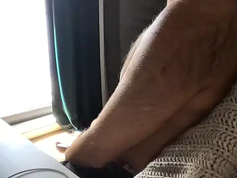 Snapshot of TomTop_11 chatting on September 9, 2025, 8:24 am TomTop 11 online show from September 9, 2025, 8:24 am