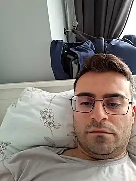 Obstacless online show from February 6, 2026, 6:31 am