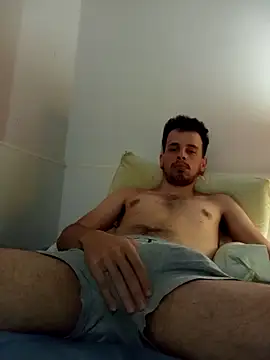 Snapshot of rocco3011 chatting on February 19, 2026, 8:39 pm rocco3011 online show from February 19, 2026, 8:39 pm