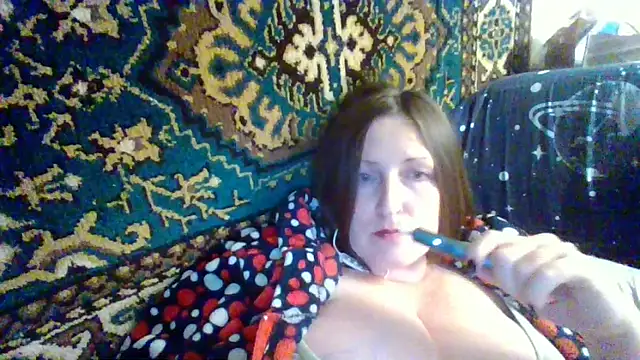 Snapshot of AllaSowinskaya chatting on October 19, 2025, 6:32 pm AllaSowinskaya online show from October 19, 2025, 6:32 pm