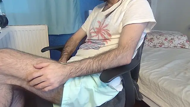 Snapshot of flydirty chatting on November 8, 2025, 12:31 pm flydirty online show from November 8, 2025, 12:31 pm