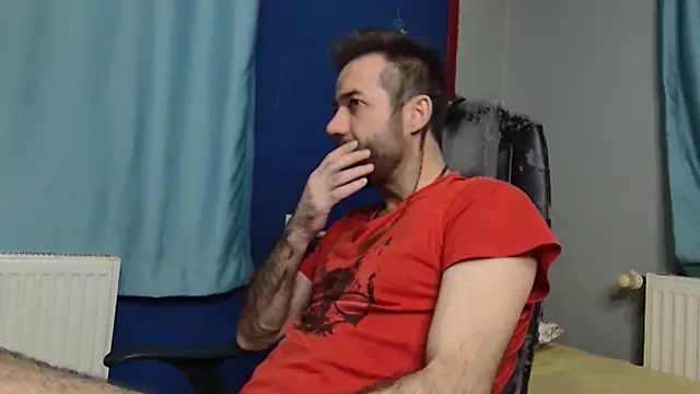 Snapshot of flydirty chatting on November 19, 2025, 5:02 pm flydirty online show from November 19, 2025, 5:02 pm