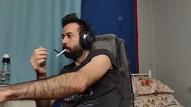 Snapshot of flydirty chatting on November 12, 2025, 7:51 pm flydirty online show from November 12, 2025, 7:51 pm