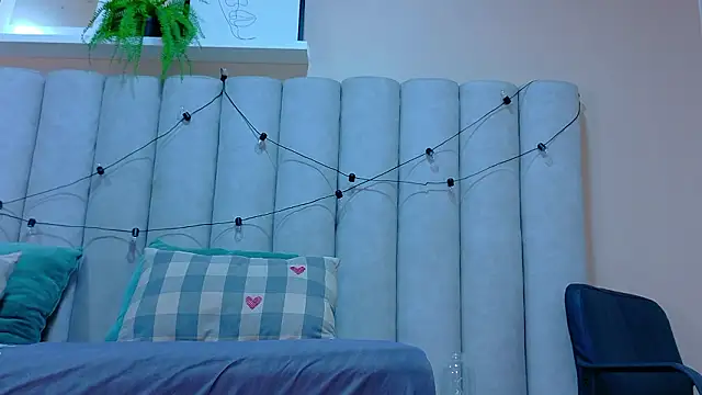 JenaCooper  online show from March 7, 2026, 2:51 am