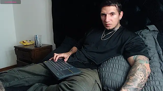 Snapshot of Shane_Clay chatting on February 8, 2026, 12:30 am Shane Clay online show from February 8, 2026, 12:30 am