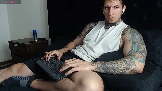 Snapshot of Shane_Clay chatting on February 5, 2026, 1:01 am Shane Clay online show from February 5, 2026, 1:01 am