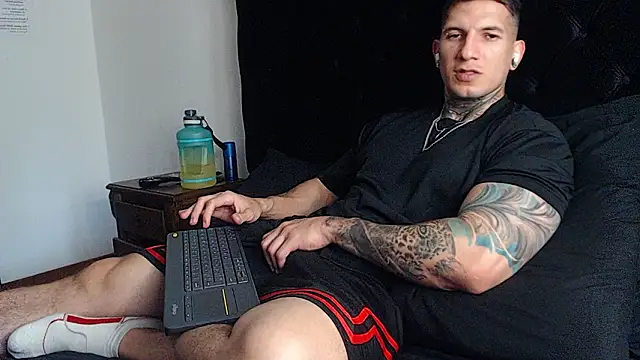 Snapshot of Shane_Clay chatting on February 23, 2026, 6:52 pm Shane Clay online show from February 23, 2026, 6:52 pm