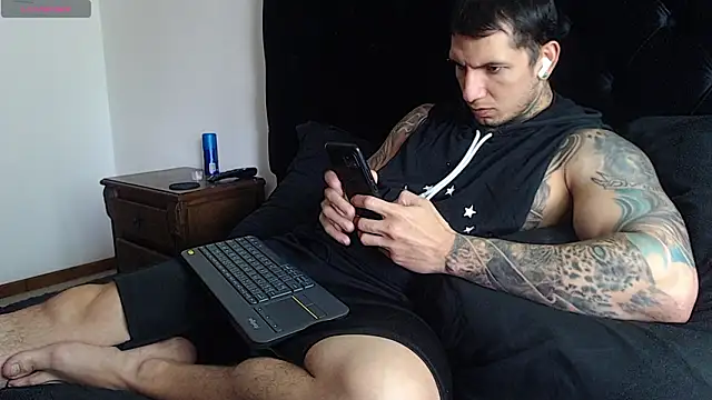 Snapshot of Shane_Clay chatting on February 3, 2026, 6:46 pm Shane Clay online show from February 3, 2026, 6:46 pm