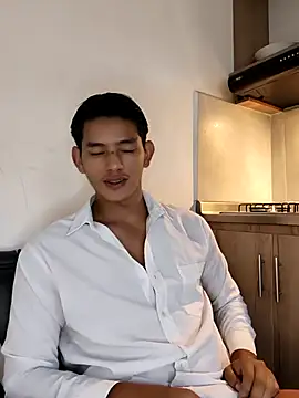 Hiroshi Shen online show from September 23, 2025, 11:28 am