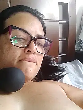 Snapshot of Oceanosexxx chatting on November 11, 2025, 8:14 pm Oceanosexxx online show from November 11, 2025, 8:14 pm