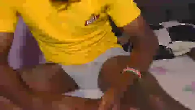 Snapshot of AfricanDickza chatting on December 16, 2025, 9:46 am AfricanDickza online show from December 16, 2025, 9:46 am