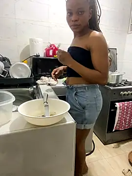Snapshot of PrettyNina77 chatting on September 13, 2025, 9:04 pm PrettyNina77 online show from September 13, 2025, 9:04 pm