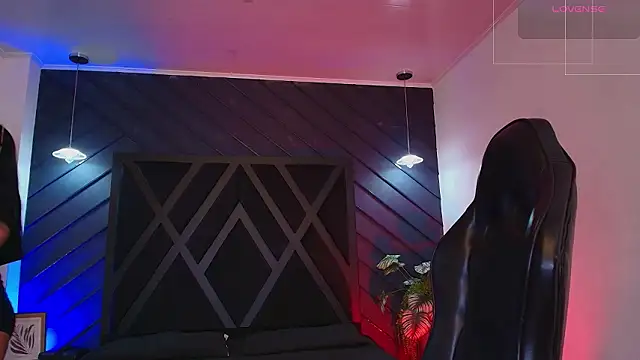 zoe martins  online show from March 19, 2026, 5:24 pm