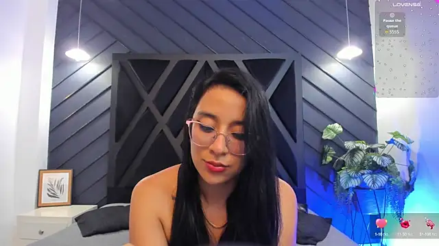 Snapshot of zoe_martins_ chatting on September 30, 2025, 5:30 pm zoe martins online show from September 30, 2025, 5:30 pm