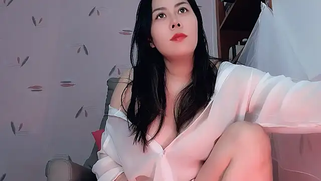 Eve5215 online show from December 16, 2025, 4:28 am