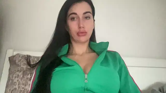 Snapshot of Talyo19 chatting on November 12, 2025, 12:31 pm Talyo19 online show from November 12, 2025, 12:31 pm