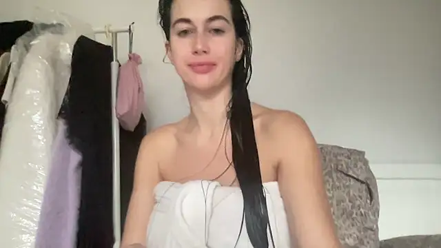 Snapshot of Talyo19 chatting on November 21, 2025, 11:20 am Talyo19 online show from November 21, 2025, 11:20 am