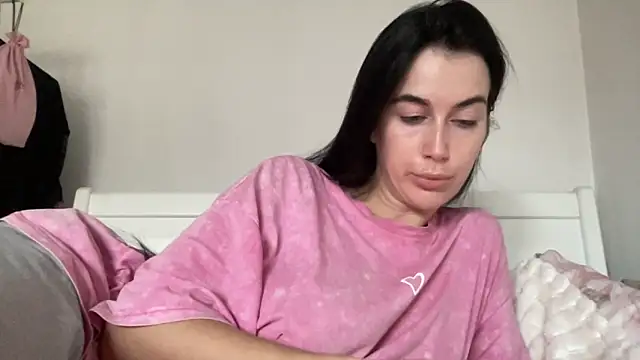 Snapshot of Talyo19 chatting on October 24, 2025, 9:19 am Talyo19 online show from October 24, 2025, 9:19 am