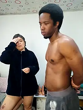 Snapshot of queemking chatting on February 28, 2026, 10:09 pm queemking online show from February 28, 2026, 10:09 pm