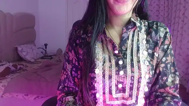 Snapshot of Mini_Meera chatting on October 8, 2025, 2:40 pm Mini Meera online show from October 8, 2025, 2:40 pm