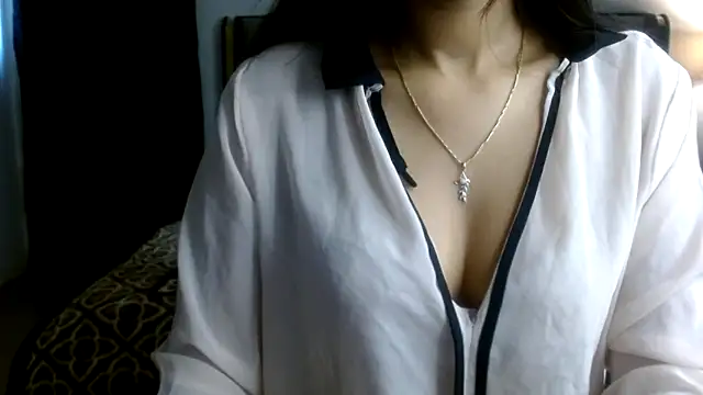 Snapshot of Mini_Meera chatting on December 3, 2025, 8:14 am Mini Meera online show from December 3, 2025, 8:14 am