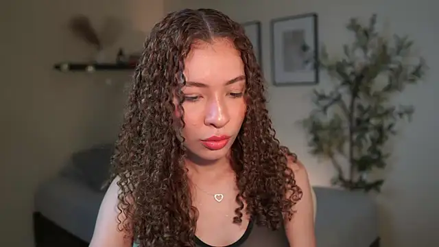 isabella-garcia- online show from March 24, 2026, 9:04 pm