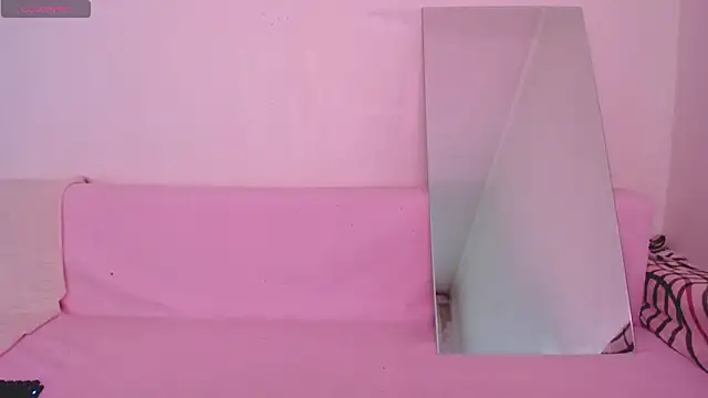 Snapshot of Lil_Foxy9 chatting on February 24, 2026, 3:29 am Lil Foxy9 online show from February 24, 2026, 3:29 am