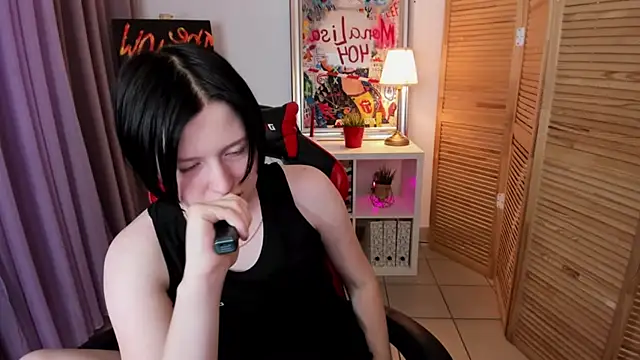 ayakskalermonss online show from November 30, 2025, 8:26 am