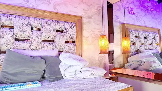 ZOLEY WATSON online show from November 13, 2025, 3:10 am