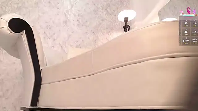 Snapshot of aura_sanders1 chatting on December 18, 2025, 11:47 am aura sanders1 online show from December 18, 2025, 11:47 am