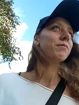 Eveline Beauty Kitty online show from October 13, 2025, 11:23 am