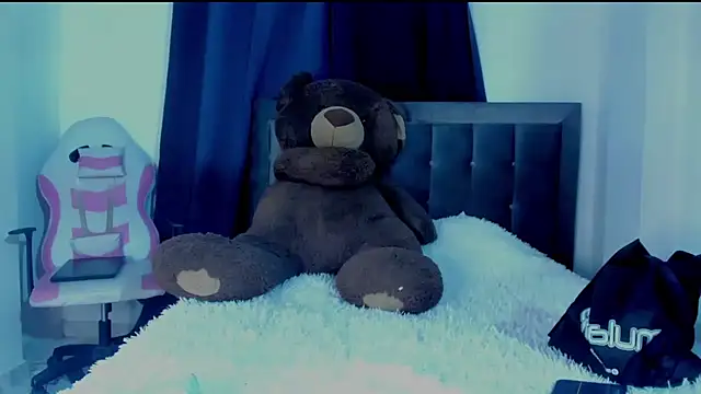 ISA BELLA VZL online show from November 7, 2025, 11:19 pm