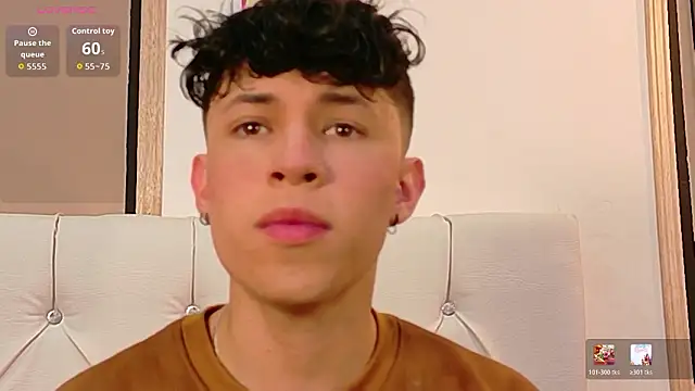 Axel  Evans online show from March 18, 2026, 12:19 pm