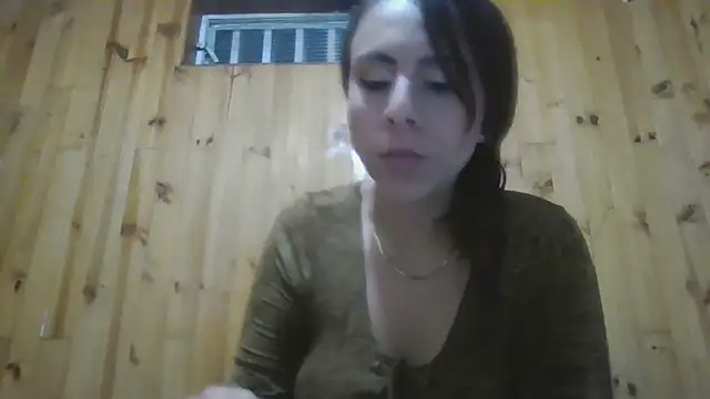 Snapshot of Roselingalvis13 chatting on September 25, 2025, 2:50 am Roselingalvis13 online show from September 25, 2025, 2:50 am