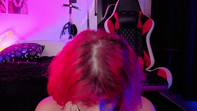 Snapshot of Mariana_velezz chatting on November 12, 2025, 11:19 pm Mariana velezz online show from November 12, 2025, 11:19 pm