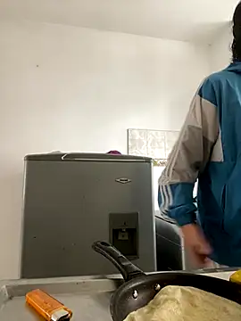 Snapshot of juliie_star chatting on October 7, 2025, 1:23 pm juliie star online show from October 7, 2025, 1:23 pm