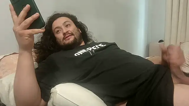 Snapshot of You-father chatting on September 24, 2025, 4:35 pm You-father online show from September 24, 2025, 4:35 pm