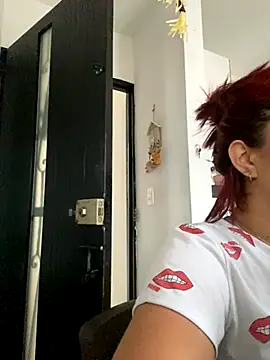 Sofy-Acevedo online show from November 5, 2025, 12:52 pm