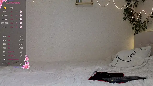 Snapshot of serenahall_ chatting on October 30, 2025, 11:12 pm serenahall  online show from October 30, 2025, 11:12 pm