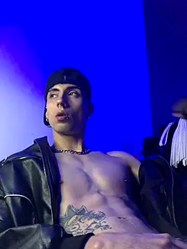 Snapshot of redmen69 chatting on October 2, 2025, 3:32 am redmen69 online show from October 2, 2025, 3:32 am