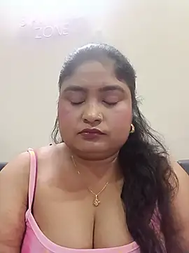 Snapshot of hornyriyanka chatting on July 5, 2026, 5:25 am hornyriyanka online show from July 5, 2026, 5:25 am