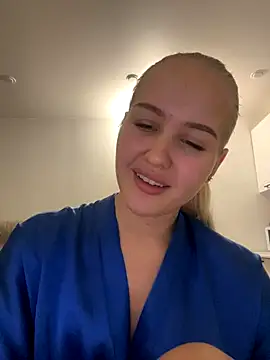 Snapshot of CandyVice chatting on November 27, 2025, 3:45 pm CandyVice online show from November 27, 2025, 3:45 pm