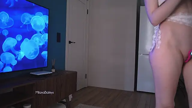 Snapshot of milanabaileys_ chatting on September 30, 2025, 1:17 pm milanabaileys online show from September 30, 2025, 1:17 pm