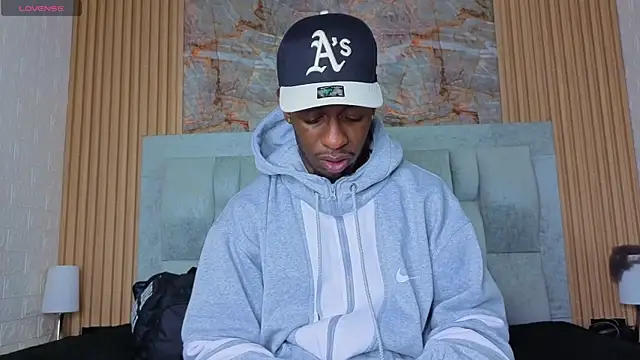 pipedark  online show from November 4, 2025, 3:21 am