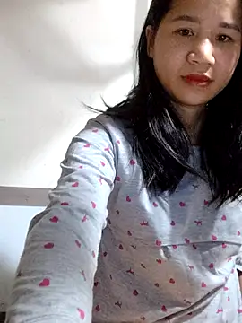 Maria2299 online show from December 3, 2025, 7:46 pm