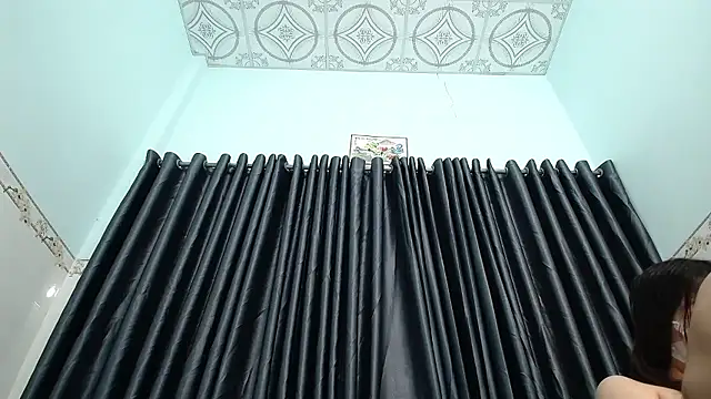 Snapshot of Grass_99 chatting on November 17, 2025, 4:38 am Grass 99 online show from November 17, 2025, 4:38 am